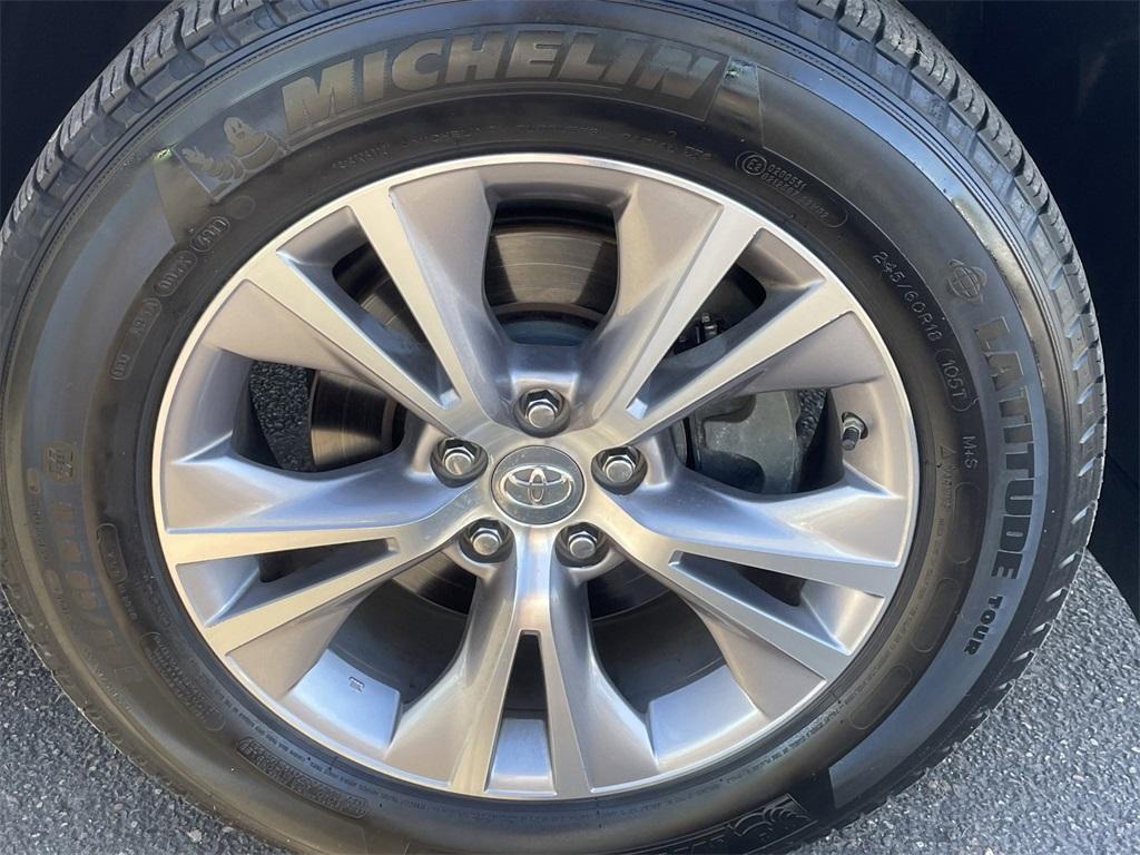 used 2015 Toyota Highlander car, priced at $15,496