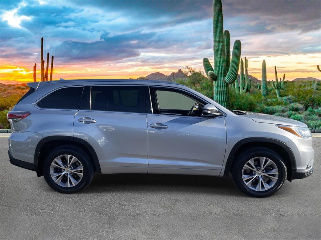 used 2015 Toyota Highlander car, priced at $15,496