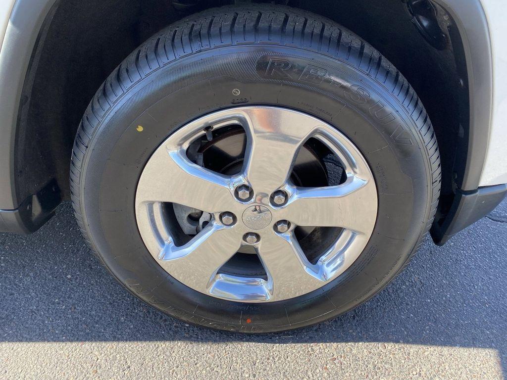 used 2011 Jeep Grand Cherokee car, priced at $10,996