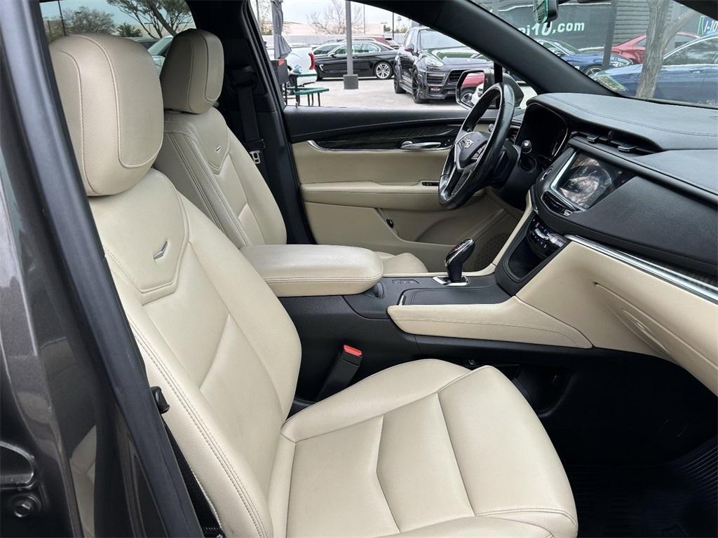used 2019 Cadillac XT5 car, priced at $20,897
