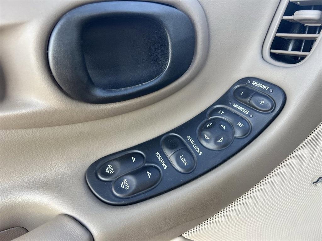 used 2003 Chevrolet Corvette car, priced at $28,039