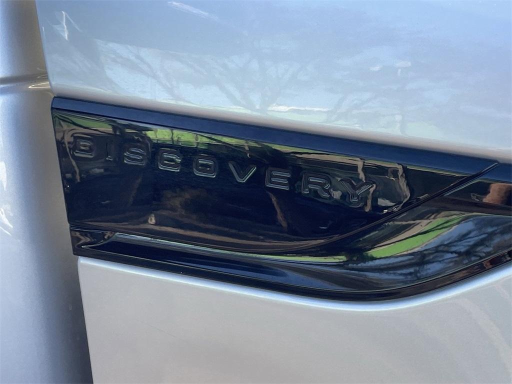 used 2018 Land Rover Discovery car, priced at $16,944