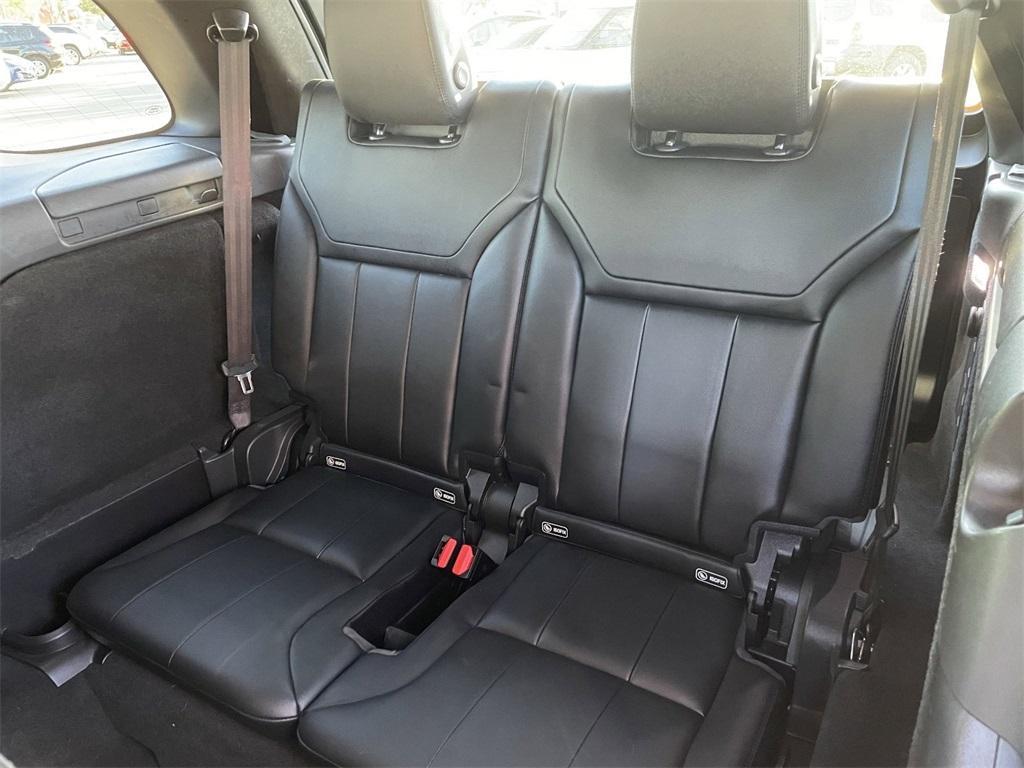 used 2018 Land Rover Discovery car, priced at $16,944