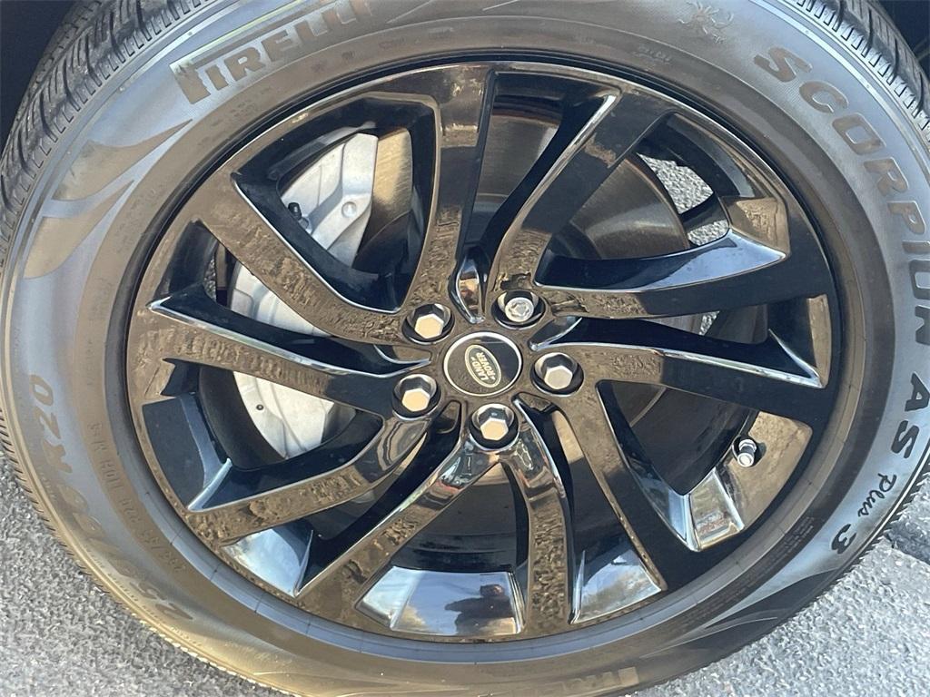 used 2018 Land Rover Discovery car, priced at $16,944