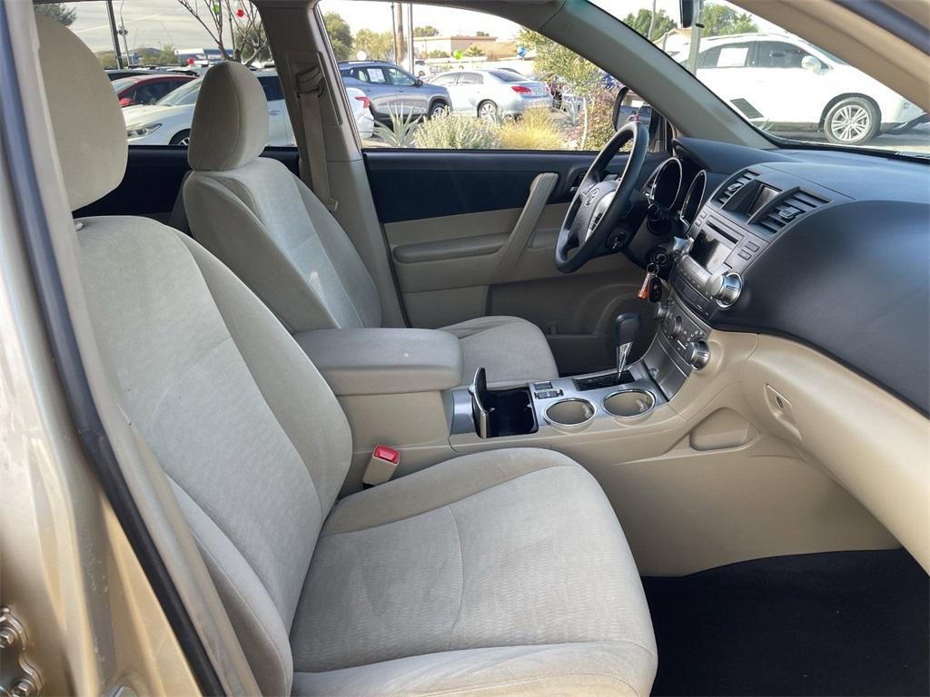 used 2012 Toyota Highlander car, priced at $15,504