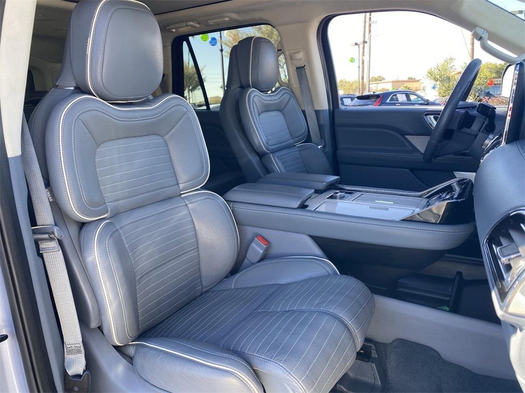 used 2021 Lincoln Navigator car, priced at $58,996