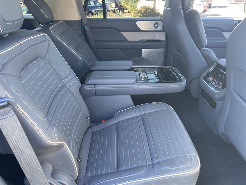 used 2021 Lincoln Navigator car, priced at $58,996