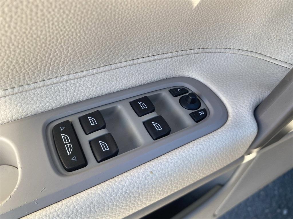 used 2006 Volvo C70 car, priced at $10,995