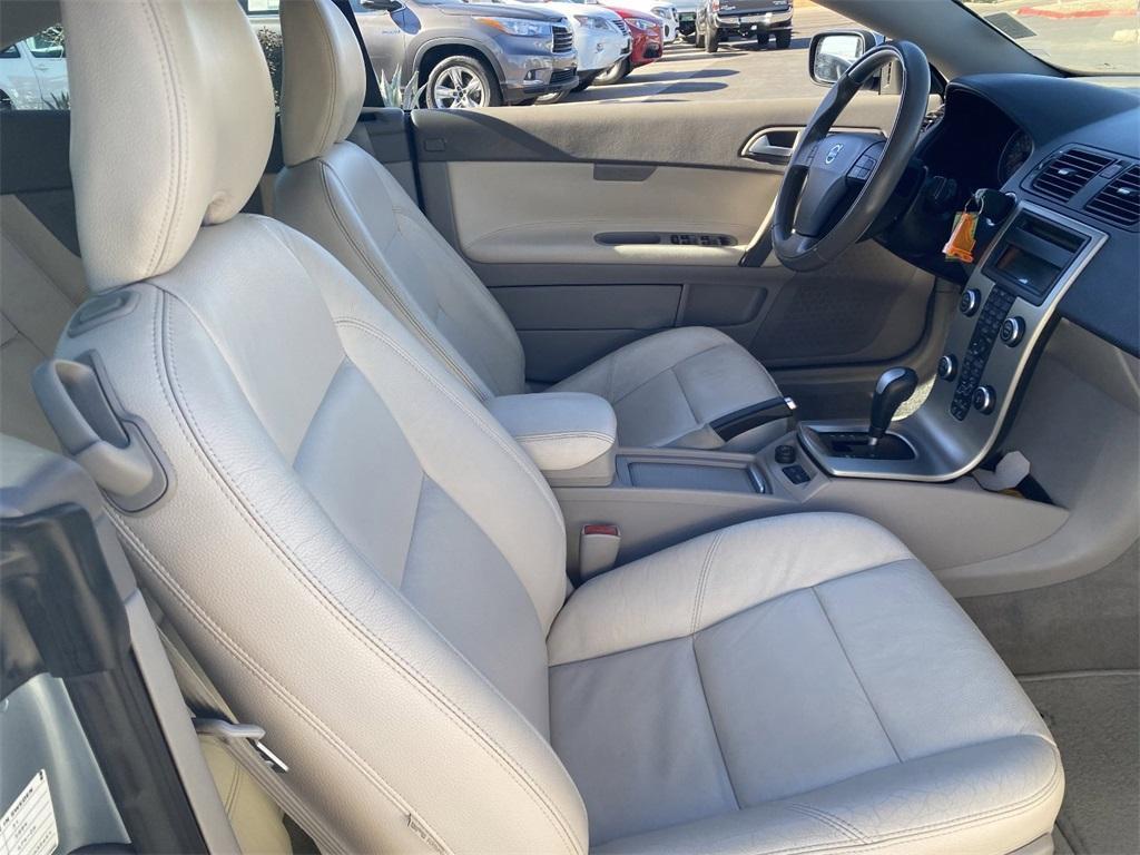 used 2006 Volvo C70 car, priced at $10,995