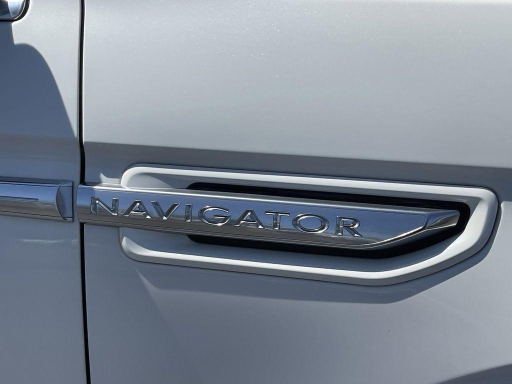 used 2020 Lincoln Navigator car, priced at $28,996