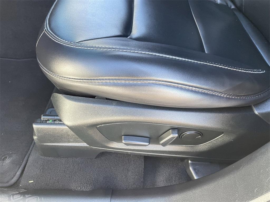 used 2021 Ford Explorer car, priced at $16,996