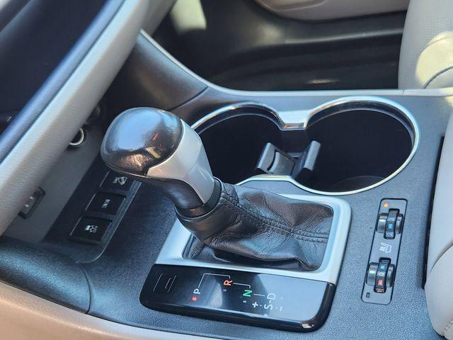 used 2015 Toyota Highlander car, priced at $19,090