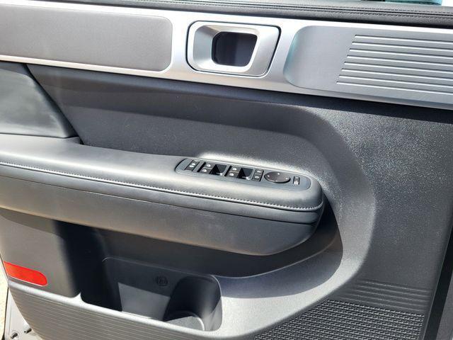 used 2025 Hyundai Santa Fe car, priced at $29,797
