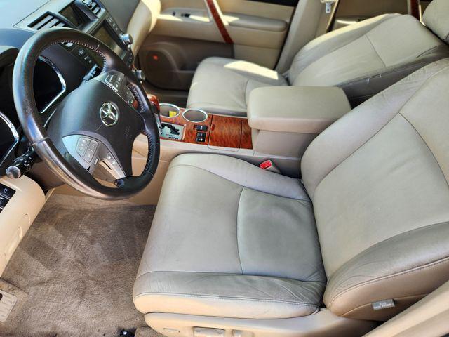used 2009 Toyota Highlander car, priced at $5,794