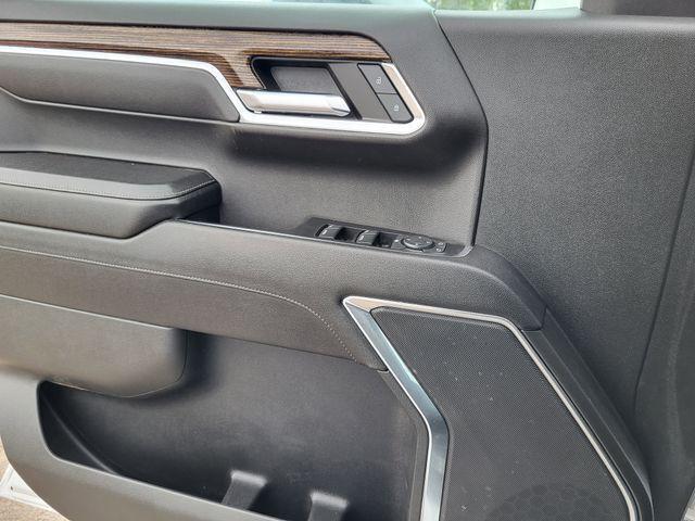 used 2023 GMC Sierra 1500 car, priced at $34,290