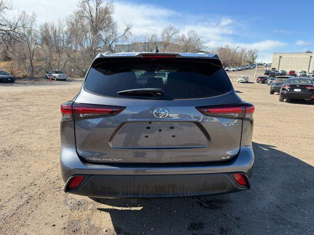 used 2025 Toyota Highlander Hybrid car, priced at $49,988