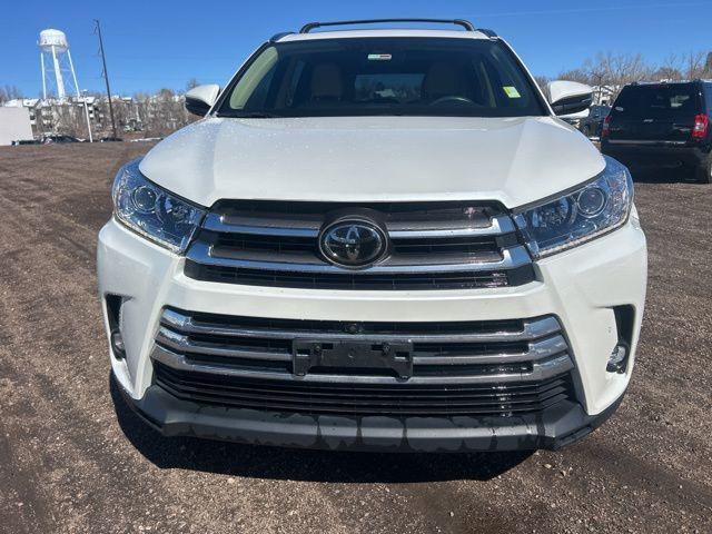 used 2019 Toyota Highlander car, priced at $31,932