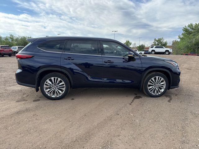used 2023 Toyota Highlander car, priced at $45,790