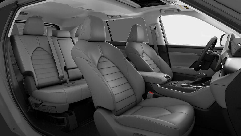 new 2026 Toyota Highlander Hybrid car, priced at $51,636