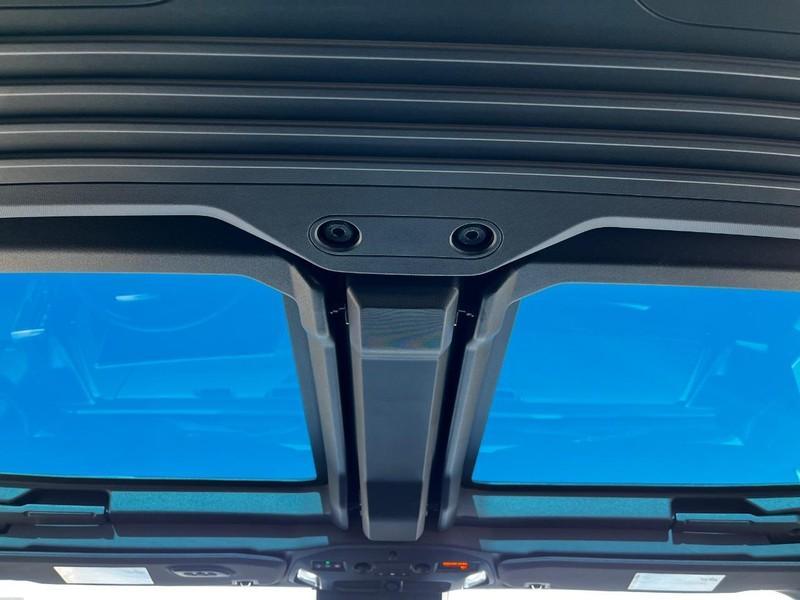new 2025 GMC HUMMER EV SUV car, priced at $93,665