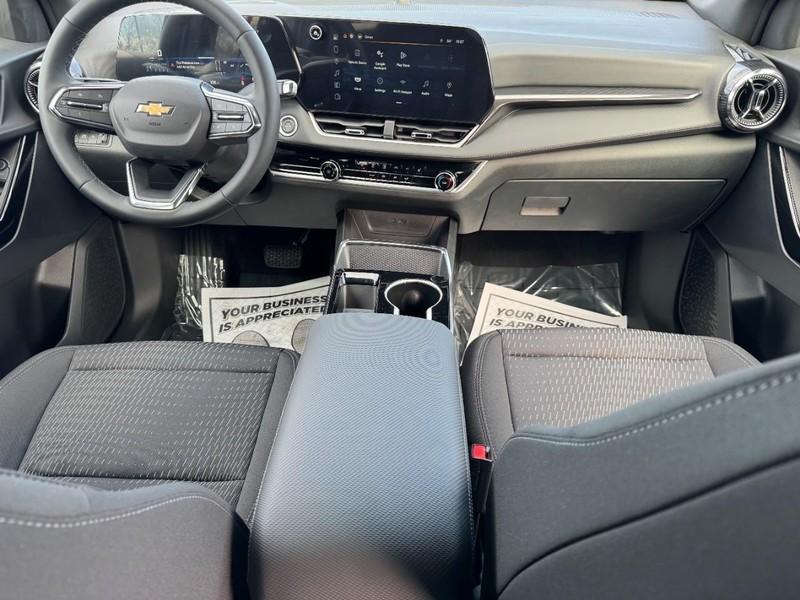 used 2025 Chevrolet Equinox car, priced at $29,995