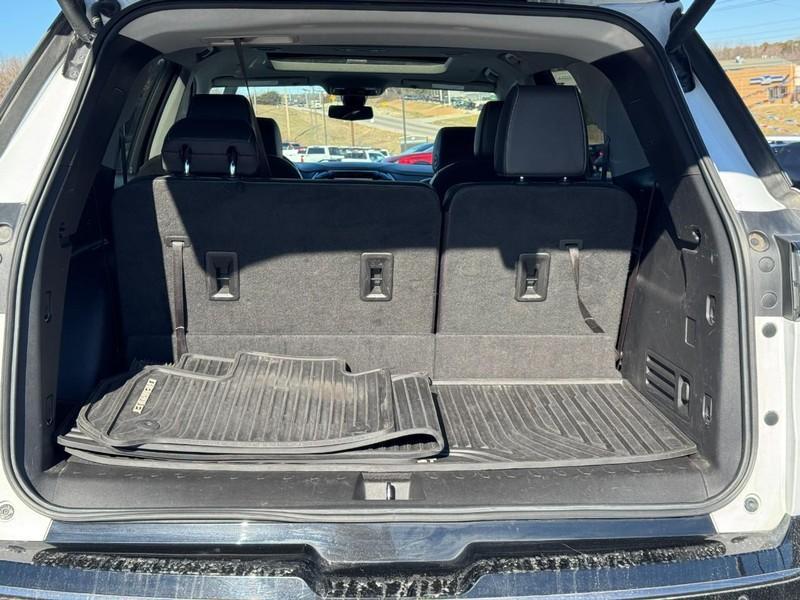 used 2020 Chevrolet Traverse car, priced at $20,921