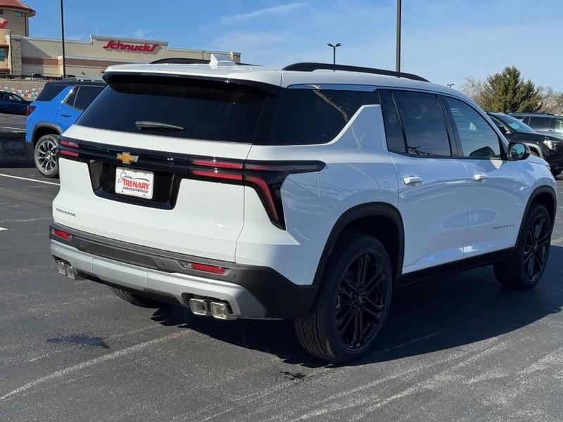new 2026 Chevrolet Traverse car, priced at $42,915
