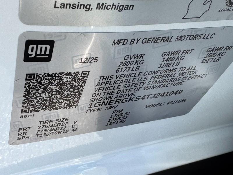 new 2026 Chevrolet Traverse car, priced at $42,915