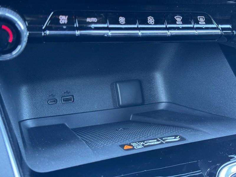 new 2026 Chevrolet Traverse car, priced at $42,915