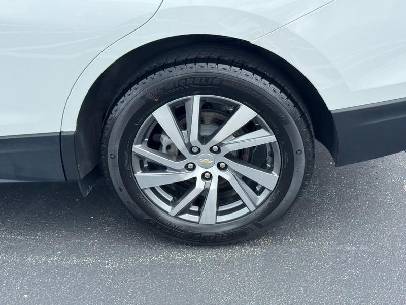 used 2024 Chevrolet Equinox car, priced at $25,955