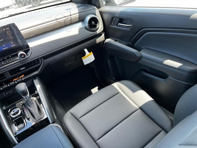 new 2025 Chevrolet Colorado car, priced at $35,115
