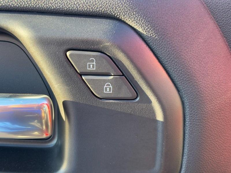 new 2026 Chevrolet Silverado 1500 car, priced at $35,105