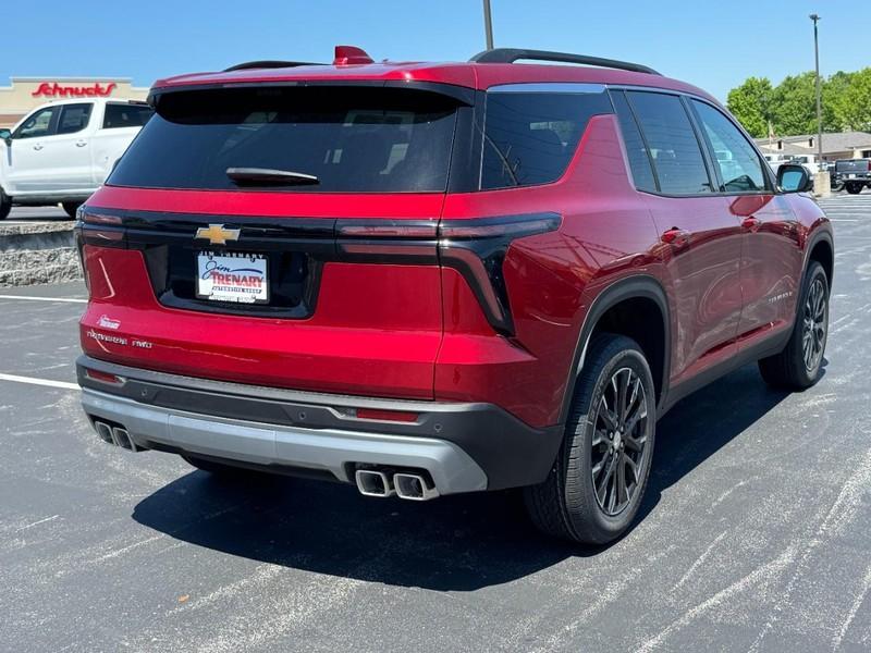 new 2026 Chevrolet Traverse car, priced at $45,015