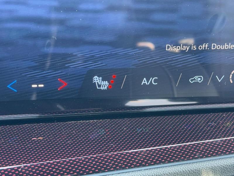 new 2026 Chevrolet Traverse car, priced at $48,070