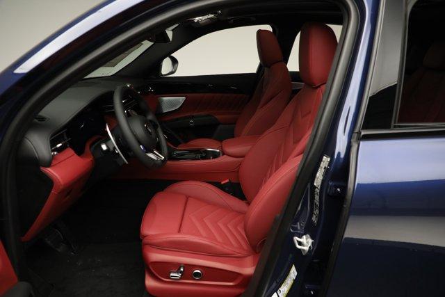 new 2025 Maserati Grecale car, priced at $85,501