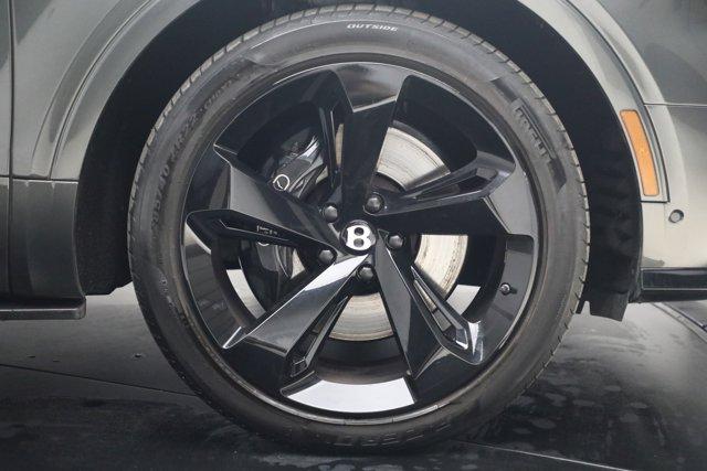 used 2022 Bentley Bentayga car, priced at $153,498