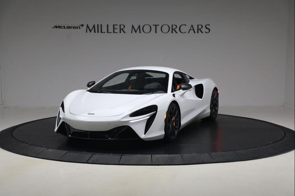 used 2023 McLaren Artura car, priced at $164,900