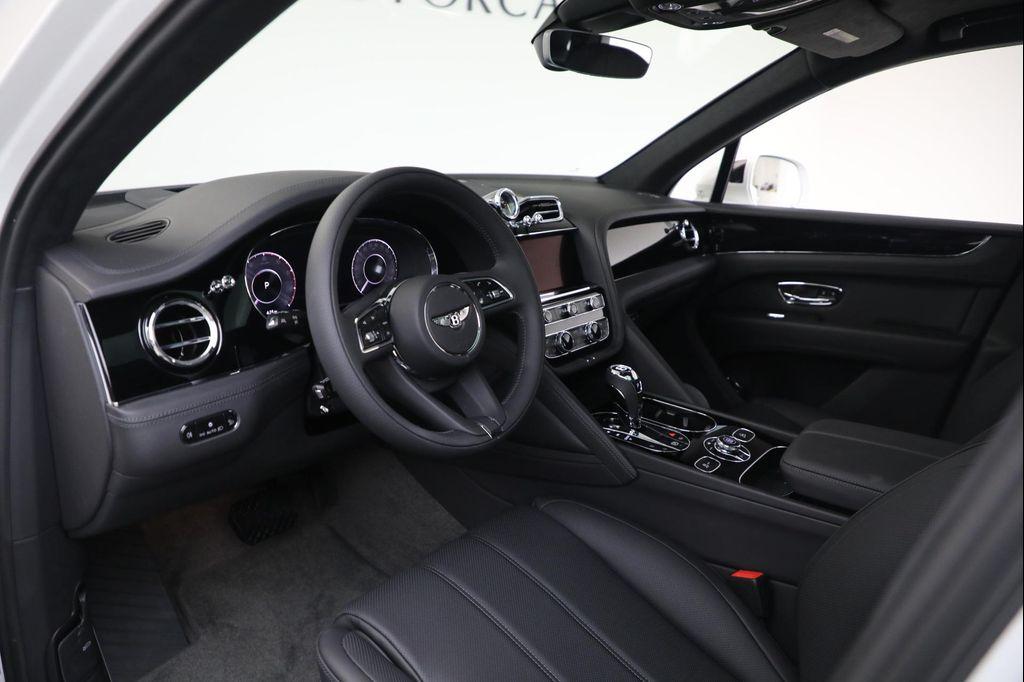 new 2025 Bentley Bentayga car