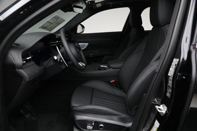 new 2025 Maserati Grecale car, priced at $70,745