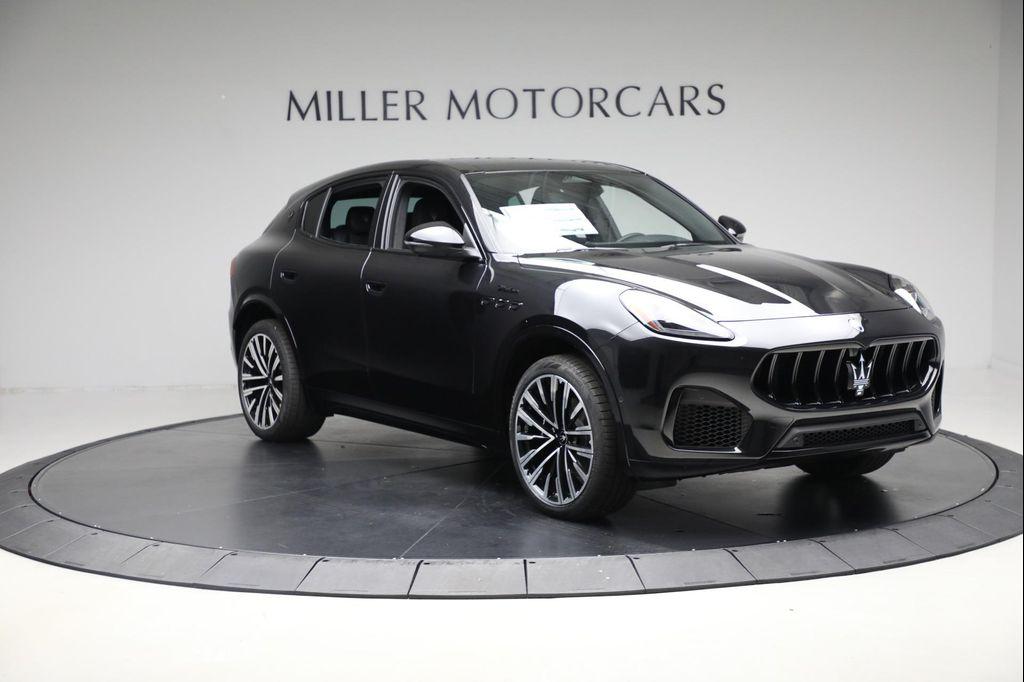 new 2025 Maserati Grecale car, priced at $84,679