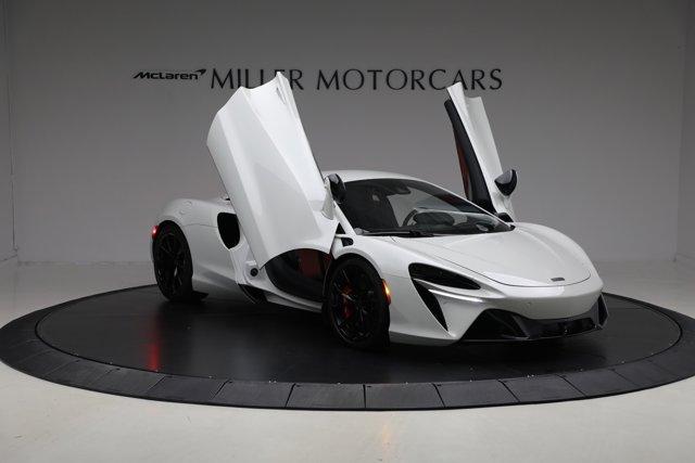 new 2026 McLaren Artura car, priced at $306,098
