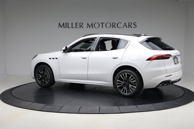 new 2025 Maserati Grecale car, priced at $73,499