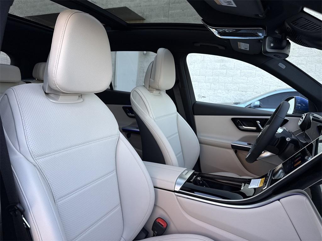 new 2026 Mercedes-Benz GLC 300 car, priced at $58,905