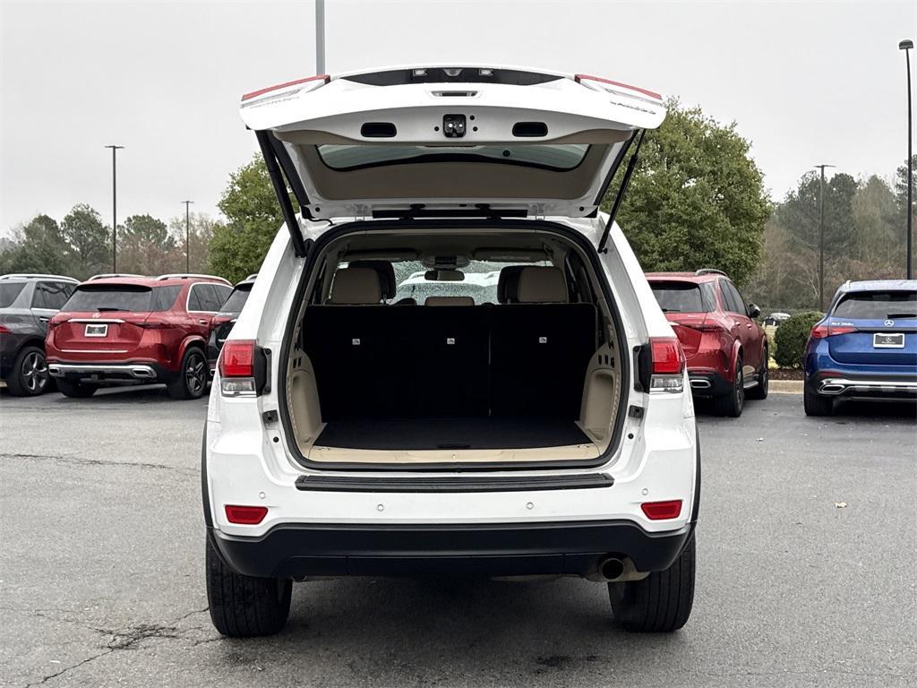 used 2021 Jeep Grand Cherokee car, priced at $17,438