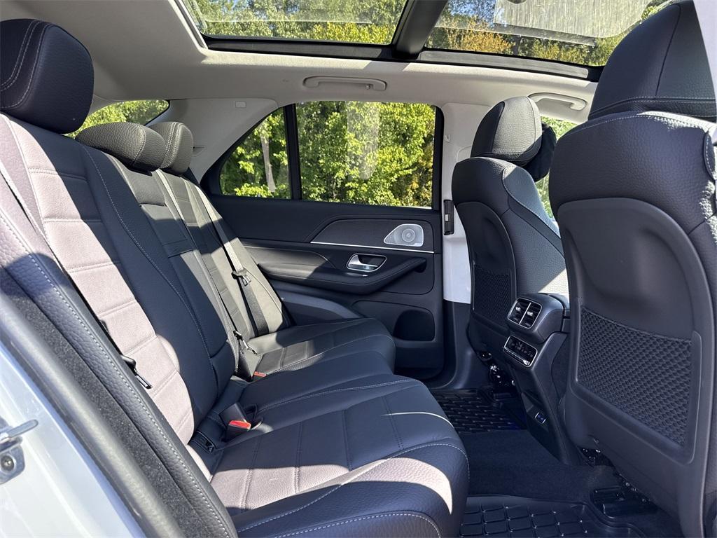 new 2026 Mercedes-Benz GLE 450 car, priced at $91,150