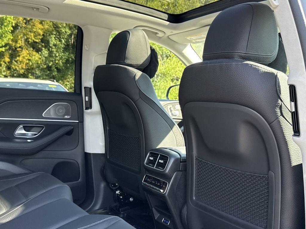 new 2026 Mercedes-Benz GLE 450 car, priced at $91,150