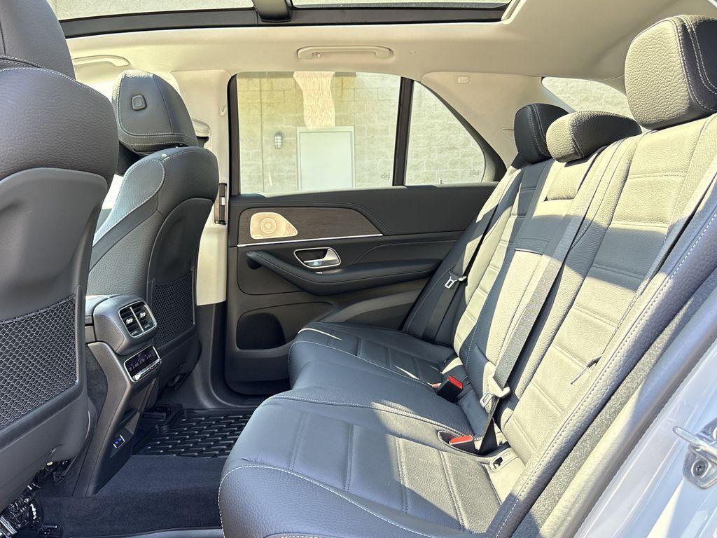 new 2026 Mercedes-Benz GLE 450 car, priced at $91,150