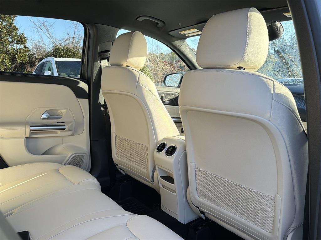 new 2026 Mercedes-Benz GLA 250 car, priced at $48,635