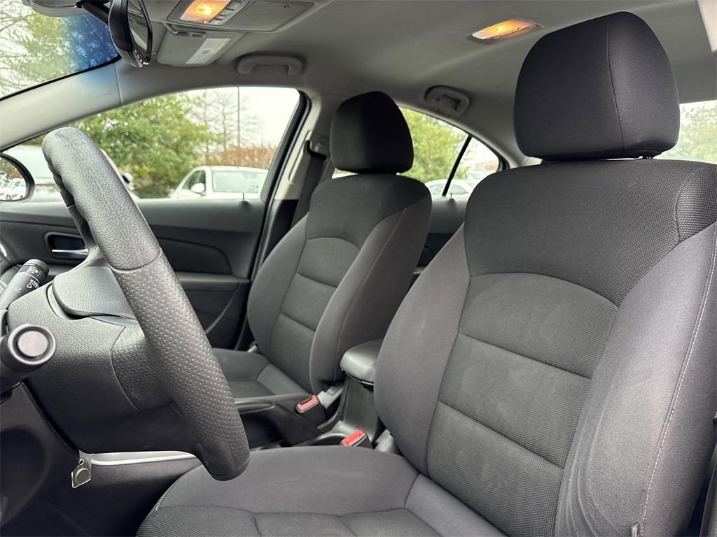 used 2016 Chevrolet Cruze Limited car, priced at $8,900