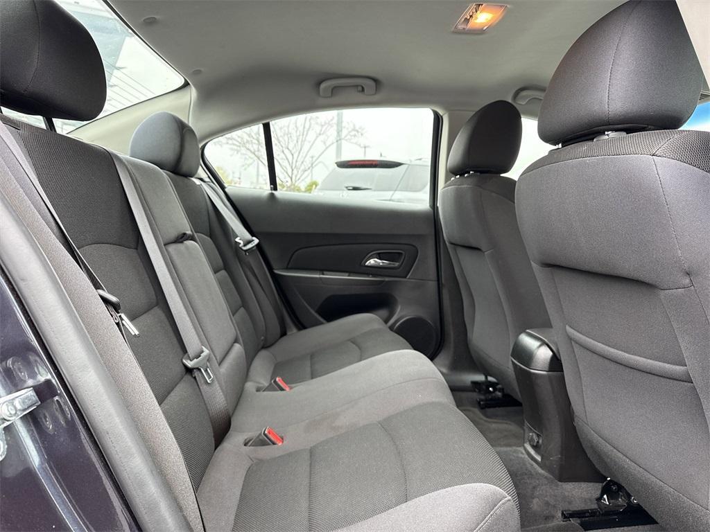 used 2016 Chevrolet Cruze Limited car, priced at $8,900